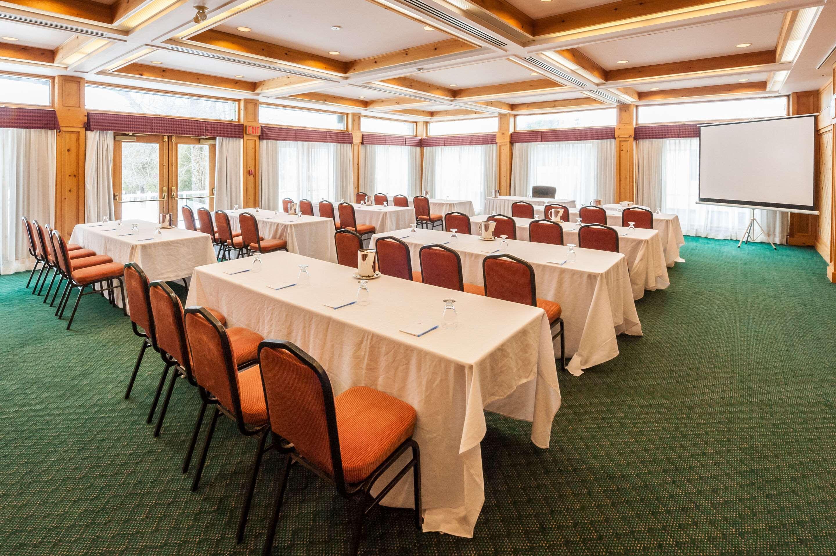Pinestone Resort, Conference Centre, Spa & Golf Course Haliburton Dış mekan fotoğraf