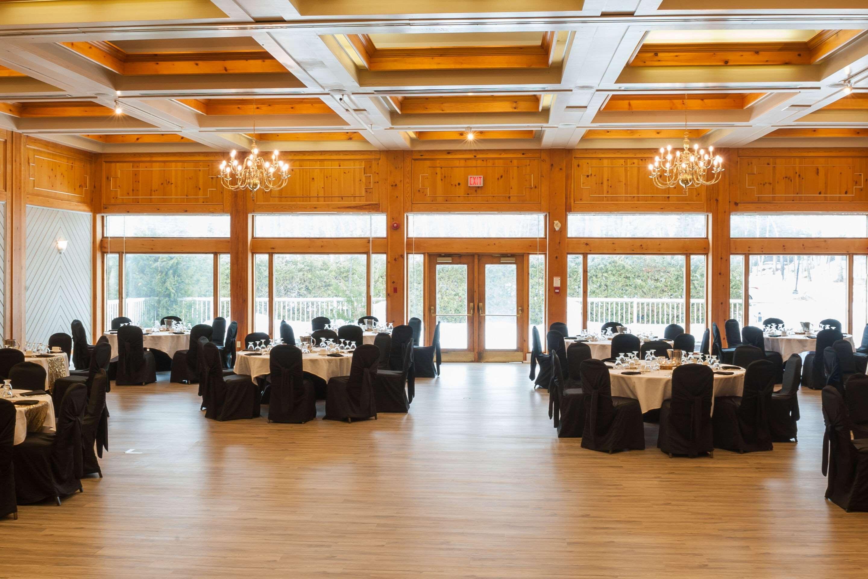 Pinestone Resort, Conference Centre, Spa & Golf Course Haliburton Dış mekan fotoğraf