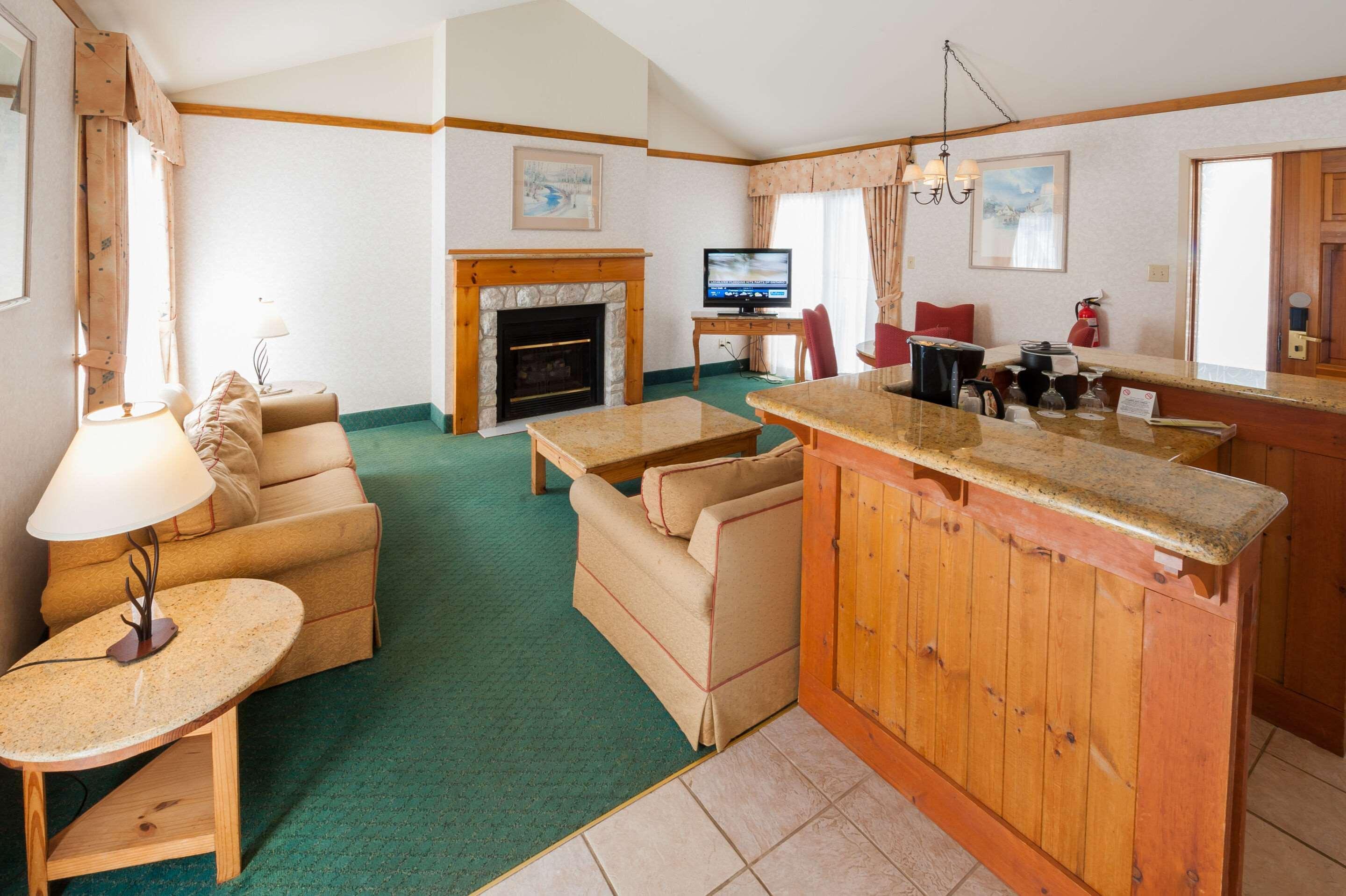 Pinestone Resort, Conference Centre, Spa & Golf Course Haliburton Dış mekan fotoğraf